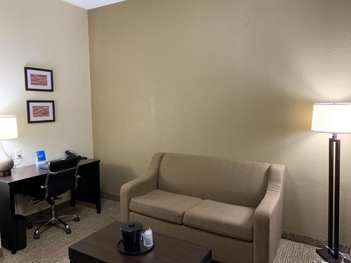 Comfort Inn & Suites Atlanta-Smyrna Εξωτερικό φωτογραφία
