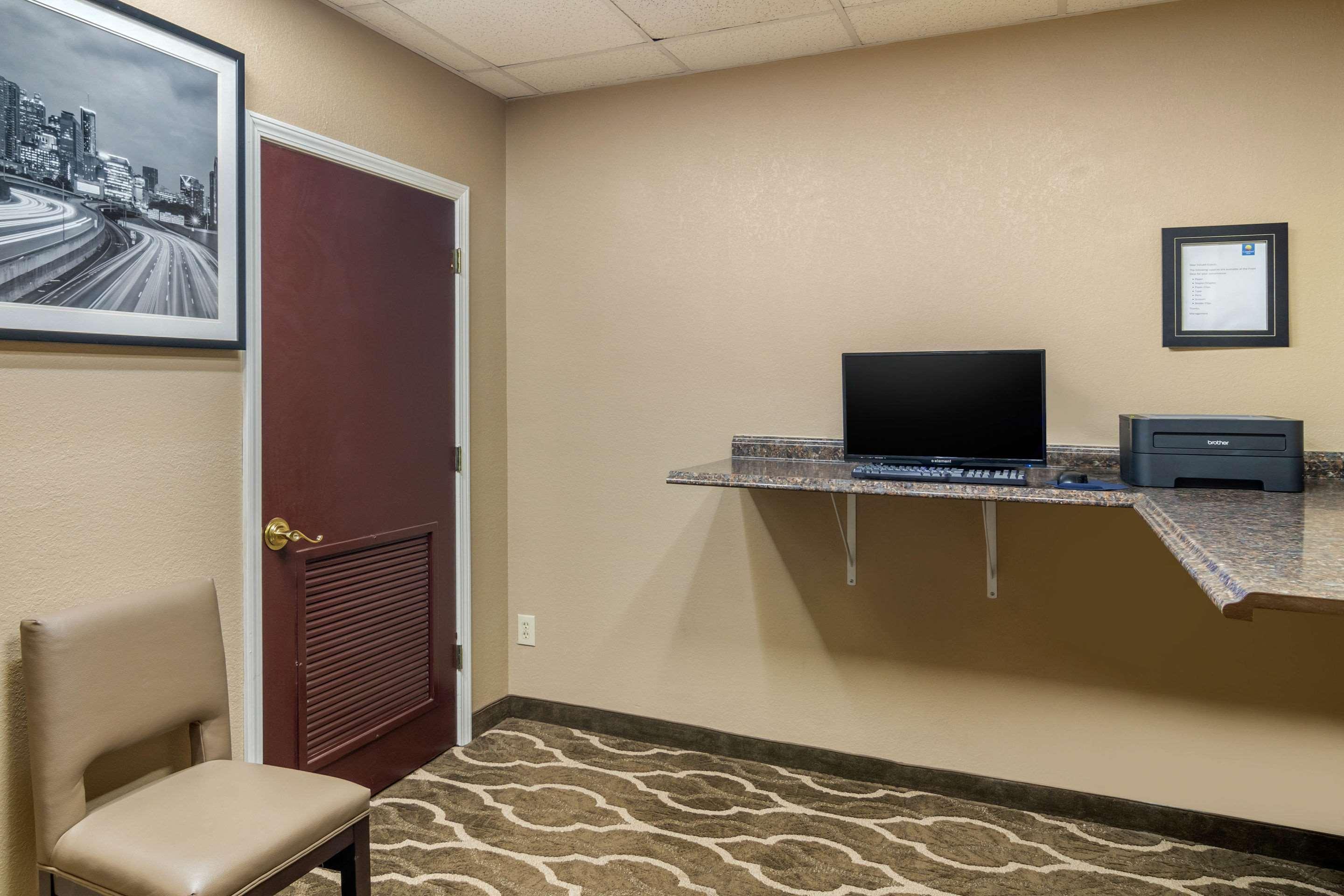 Comfort Inn & Suites Atlanta-Smyrna Εξωτερικό φωτογραφία