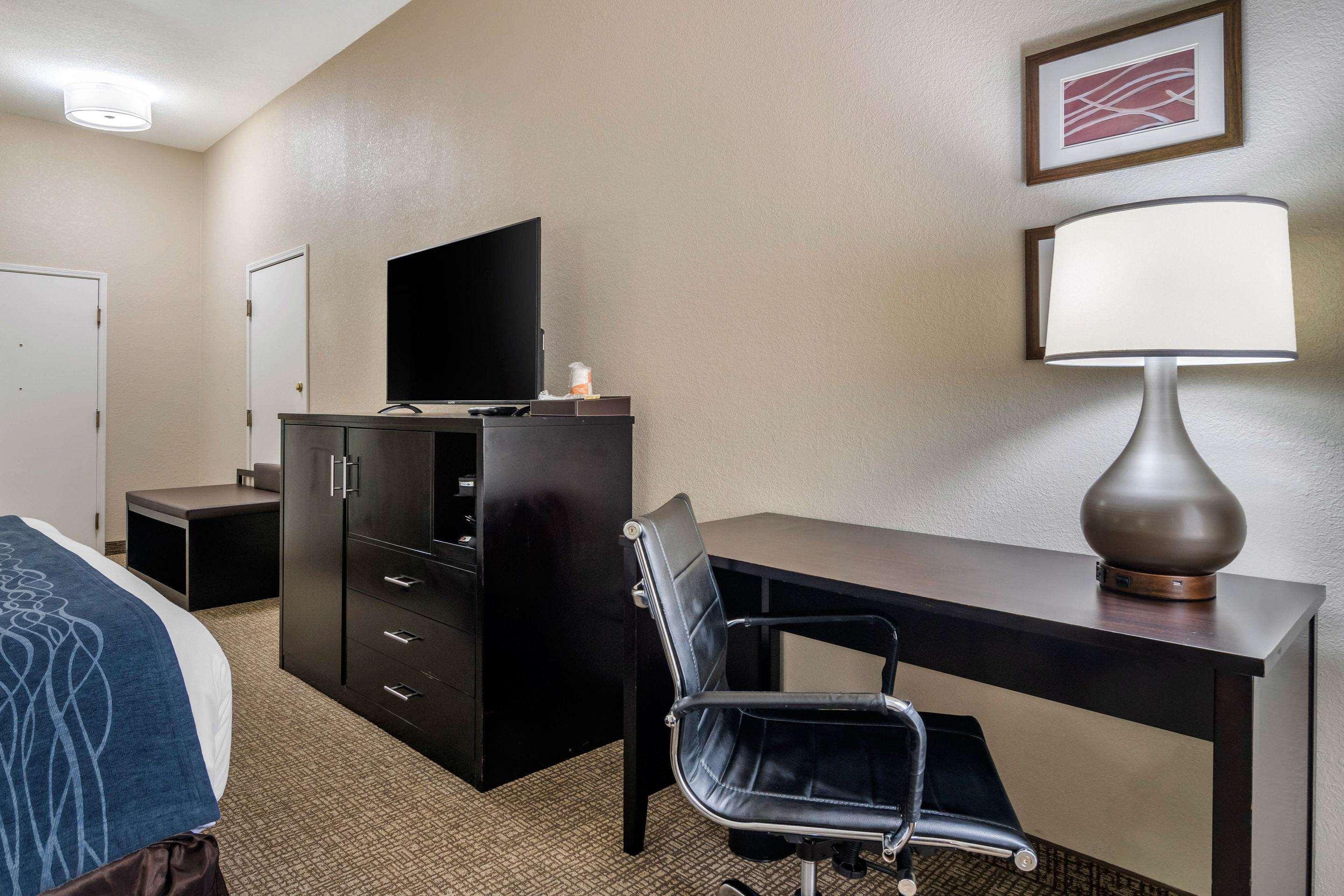 Comfort Inn & Suites Atlanta-Smyrna Εξωτερικό φωτογραφία
